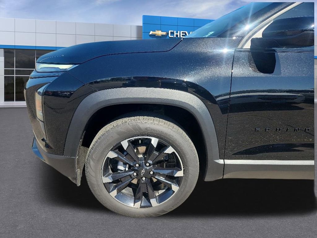 Certified 2025 Chevrolet Equinox RS AWD/4WD image 9