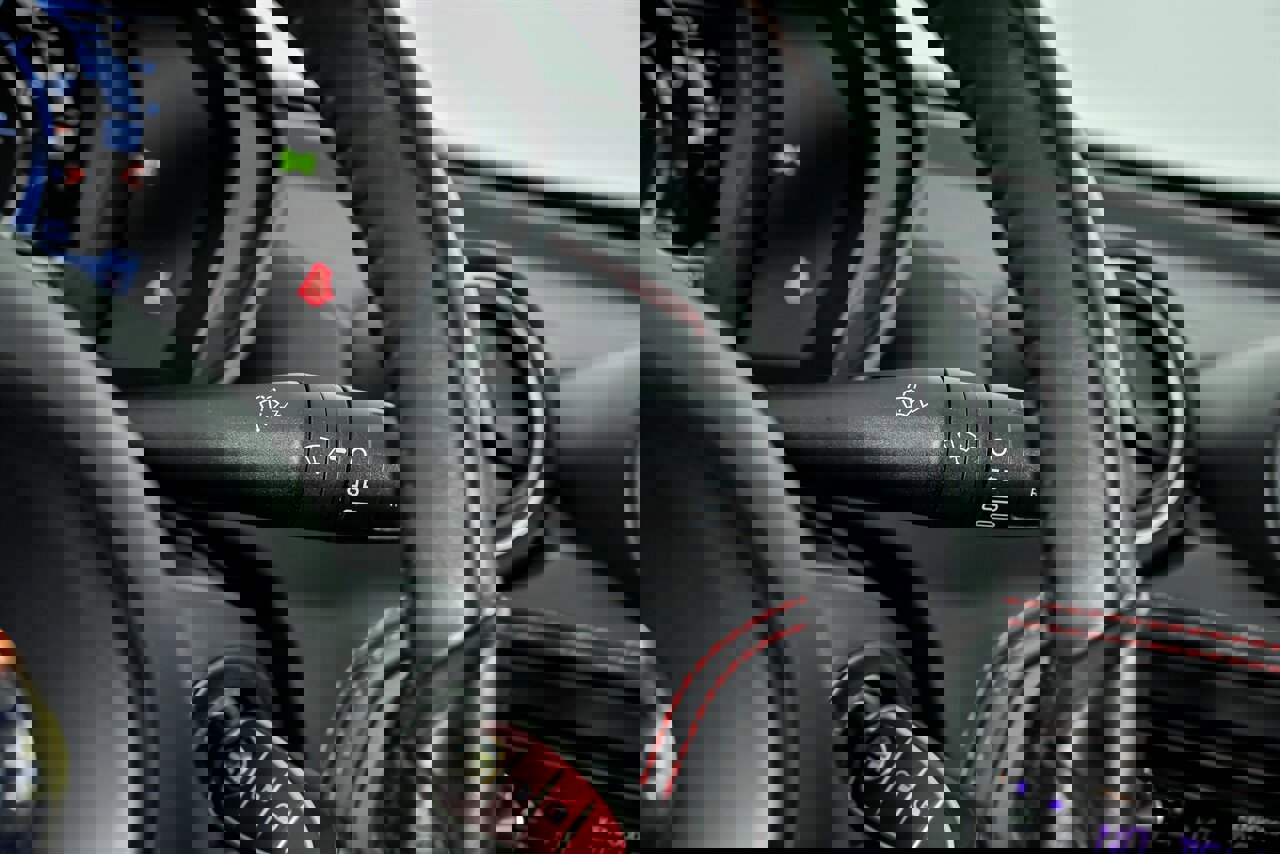 Used 2015 Alfa Romeo 4C Coupe w/ Leather Interior Group image 30