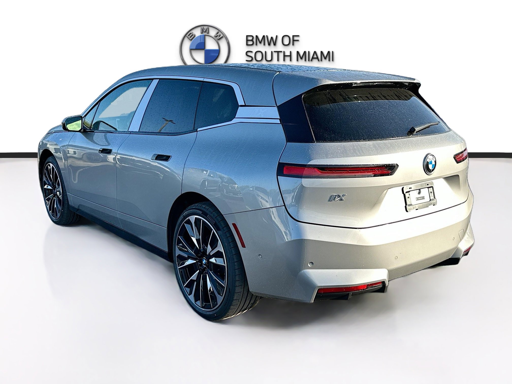 New 2026 BMW iX xDrive45 w/ Premium Package image 4