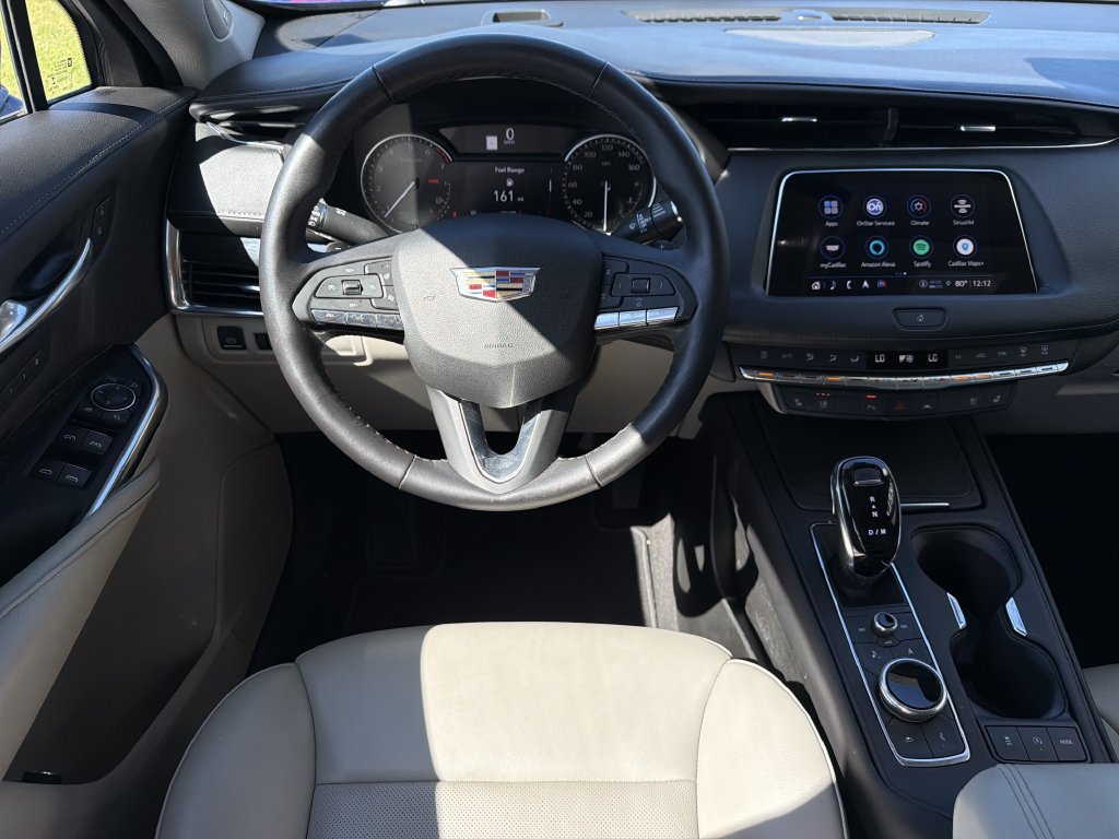 Certified 2023 Cadillac XT4 Premium Luxury FWD image 17