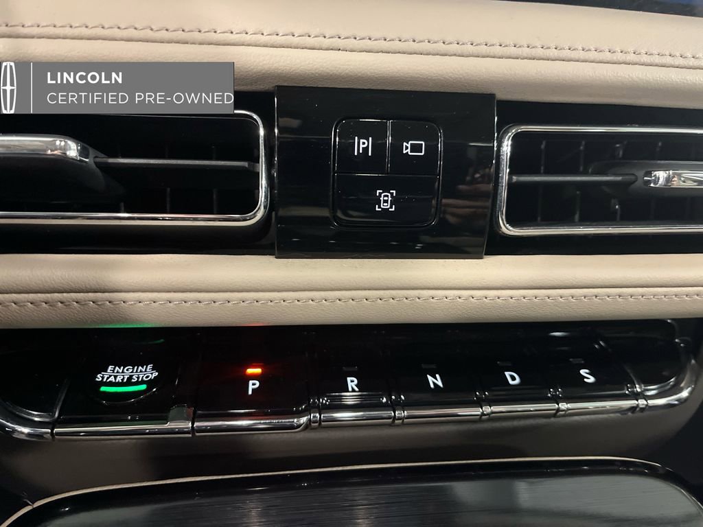 Used 2022 Lincoln Nautilus Reserve AWD/4WD image 17