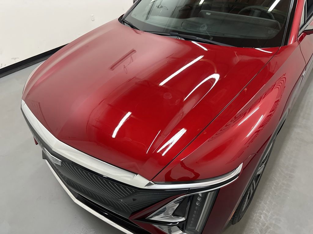 Used 2024 Cadillac Lyriq Luxury w/ LPO, Floor Liner Package image 24