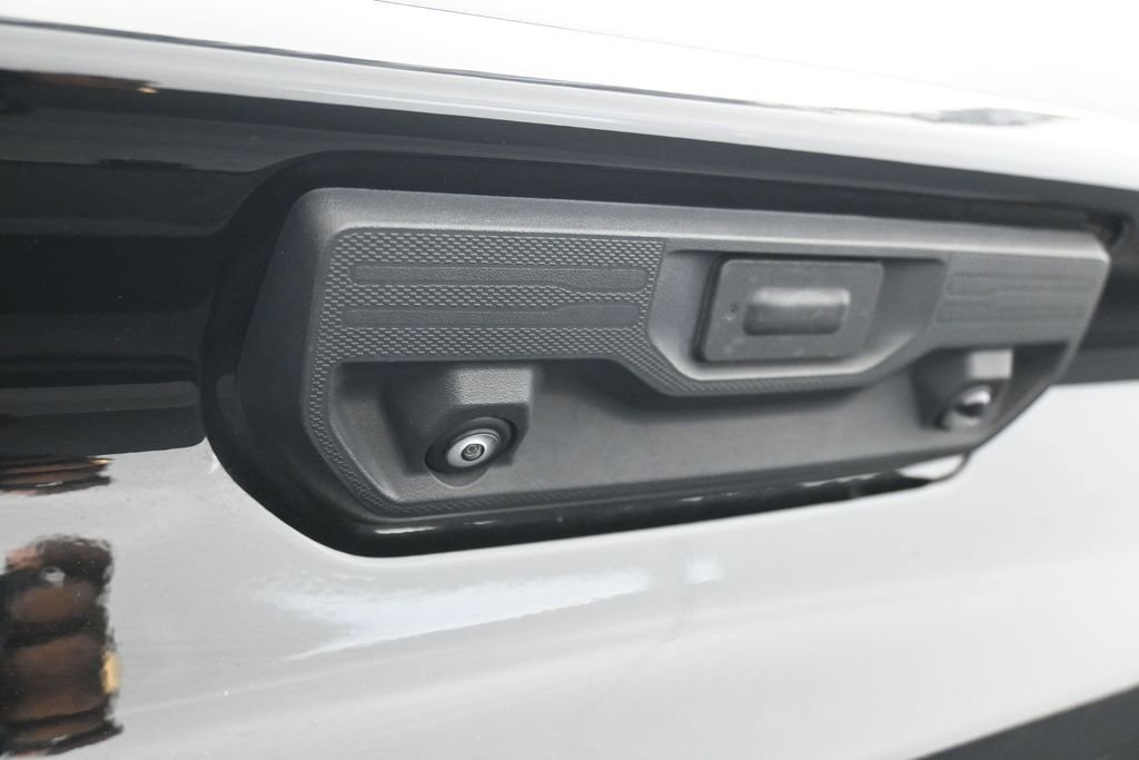 Used 2023 Chevrolet Silverado 1500 RST RWD image 33