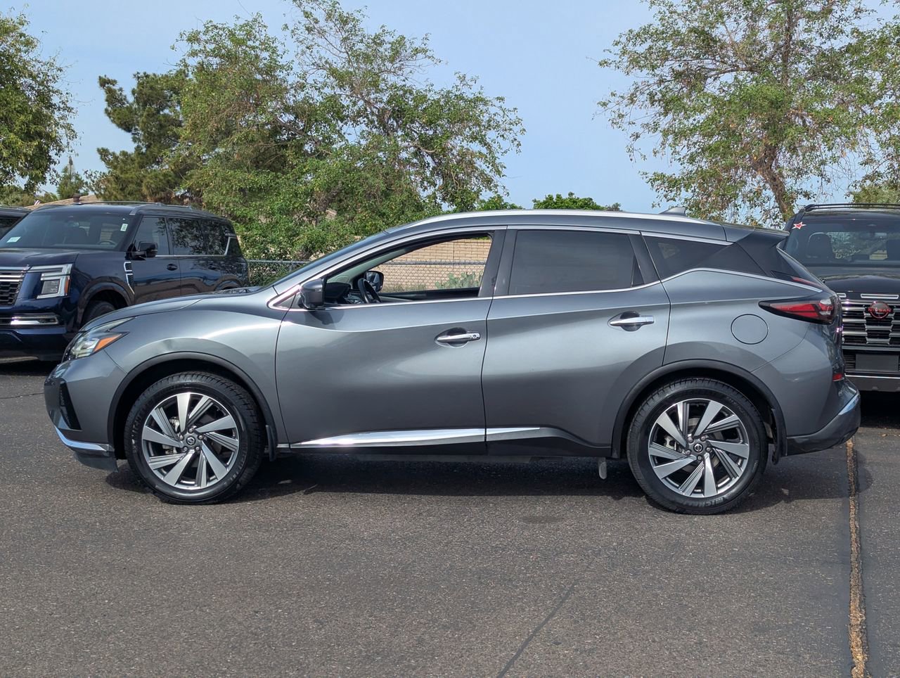 Used 2019 Nissan Murano SL w/ SL Technology Package FWD image 3