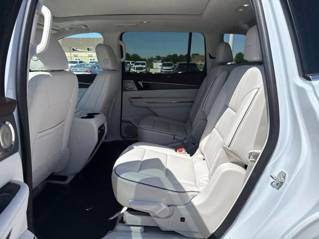 New 2026 Buick Enclave Avenir w/ Super Cruise Package AWD/4WD image 33