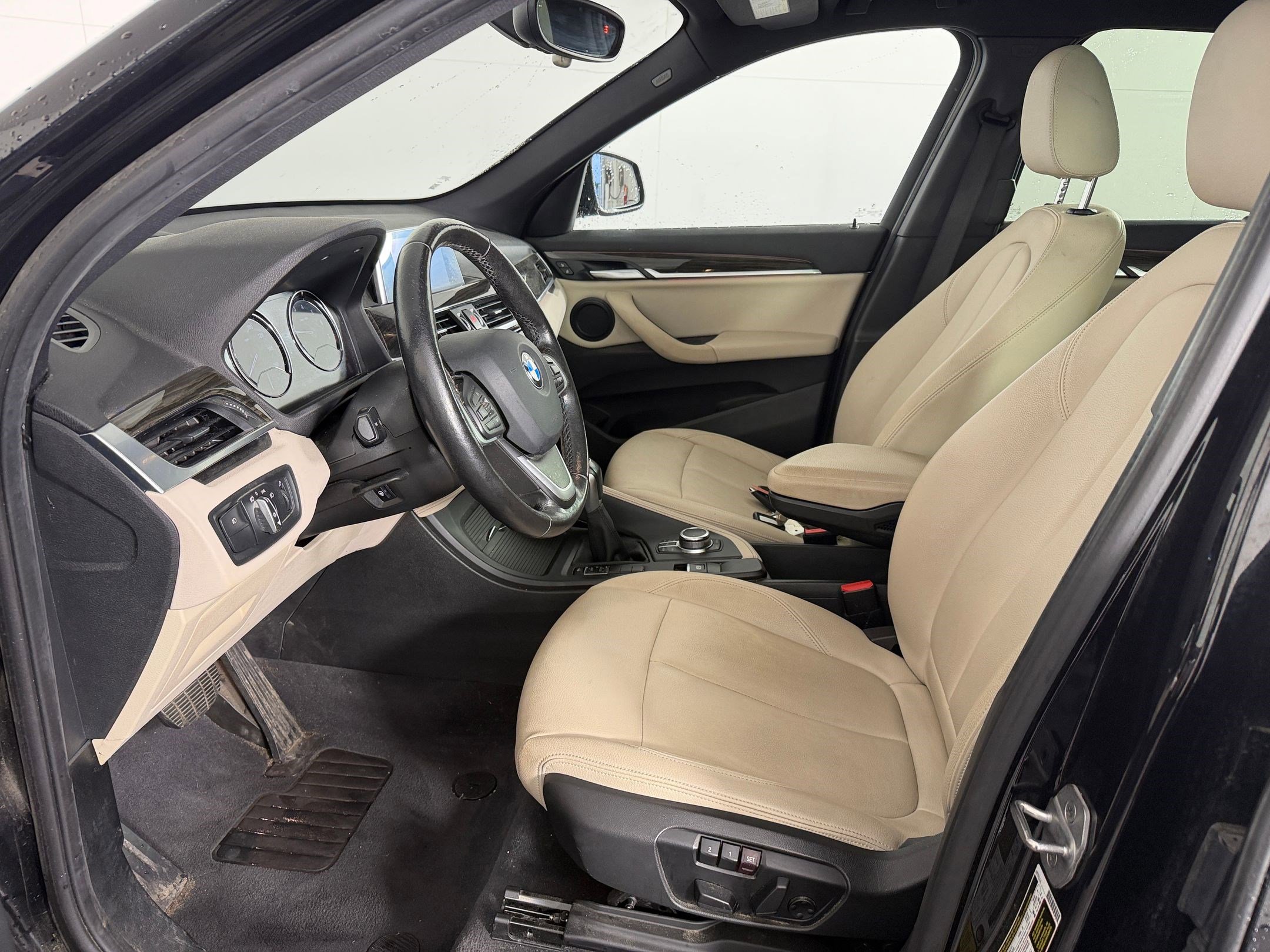 Used 2018 BMW X1 sDrive28i w/ Convenience Package FWD image 5