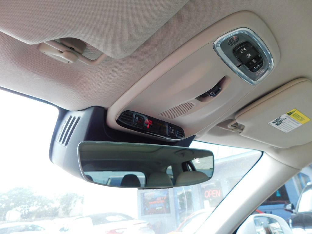 Used 2020 Volvo XC90 T5 Momentum w/ Protection Package Premier image 38