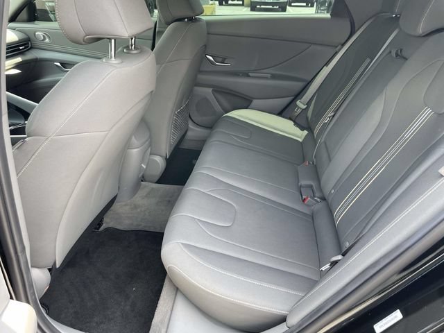 Used 2026 Hyundai Elantra SEL Sport Premium FWD image 12