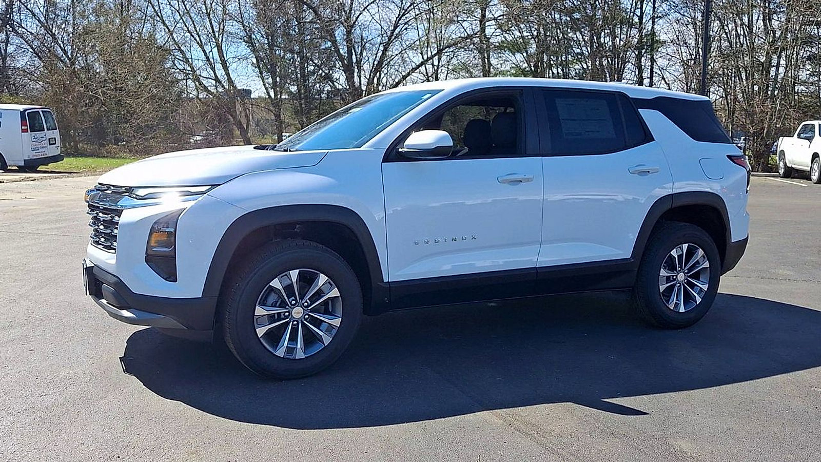 New 2026 Chevrolet Equinox LT w/ LPO, Floor Liner Package image 7