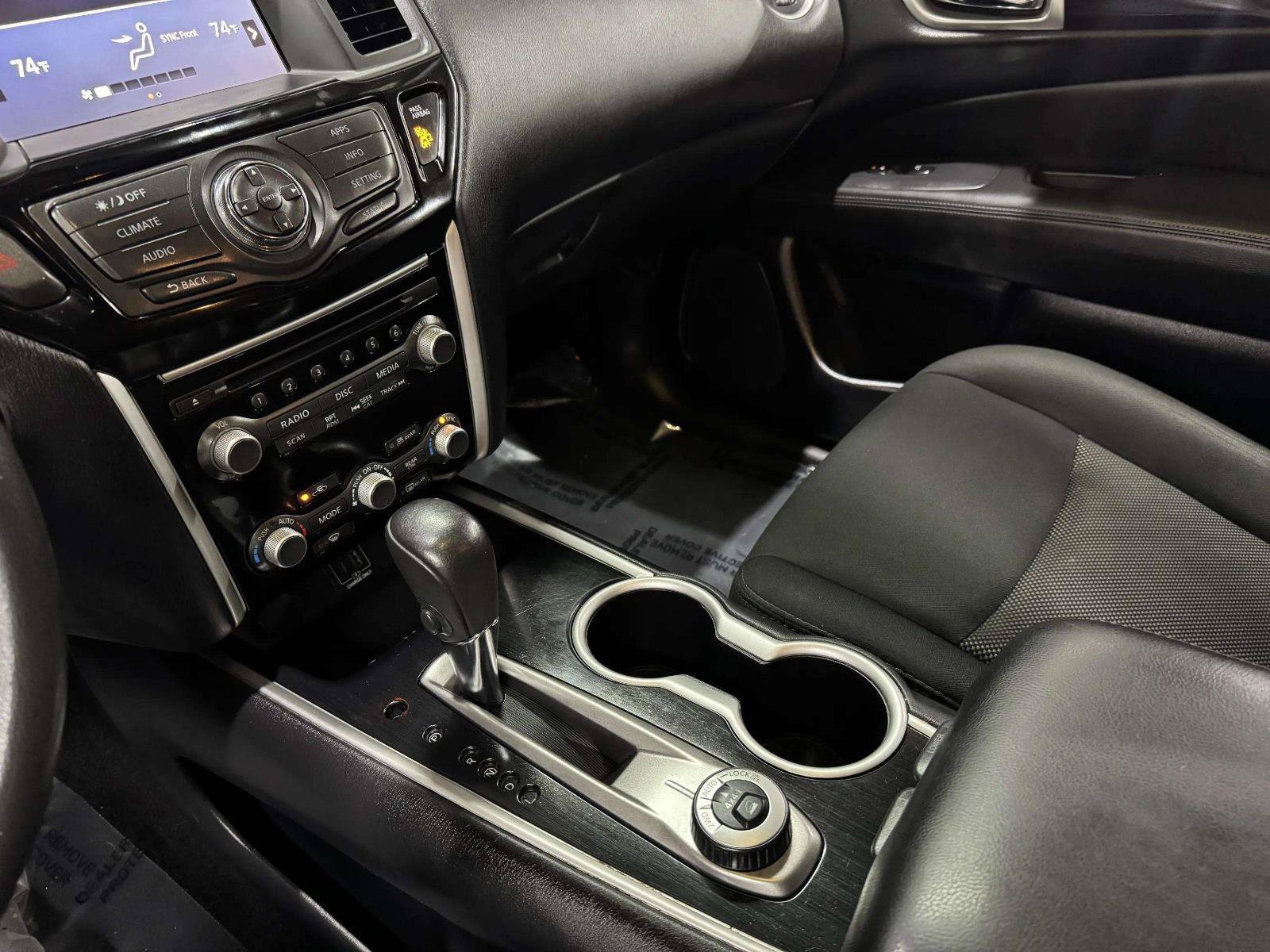 Used 2019 Nissan Pathfinder SV AWD/4WD image 41