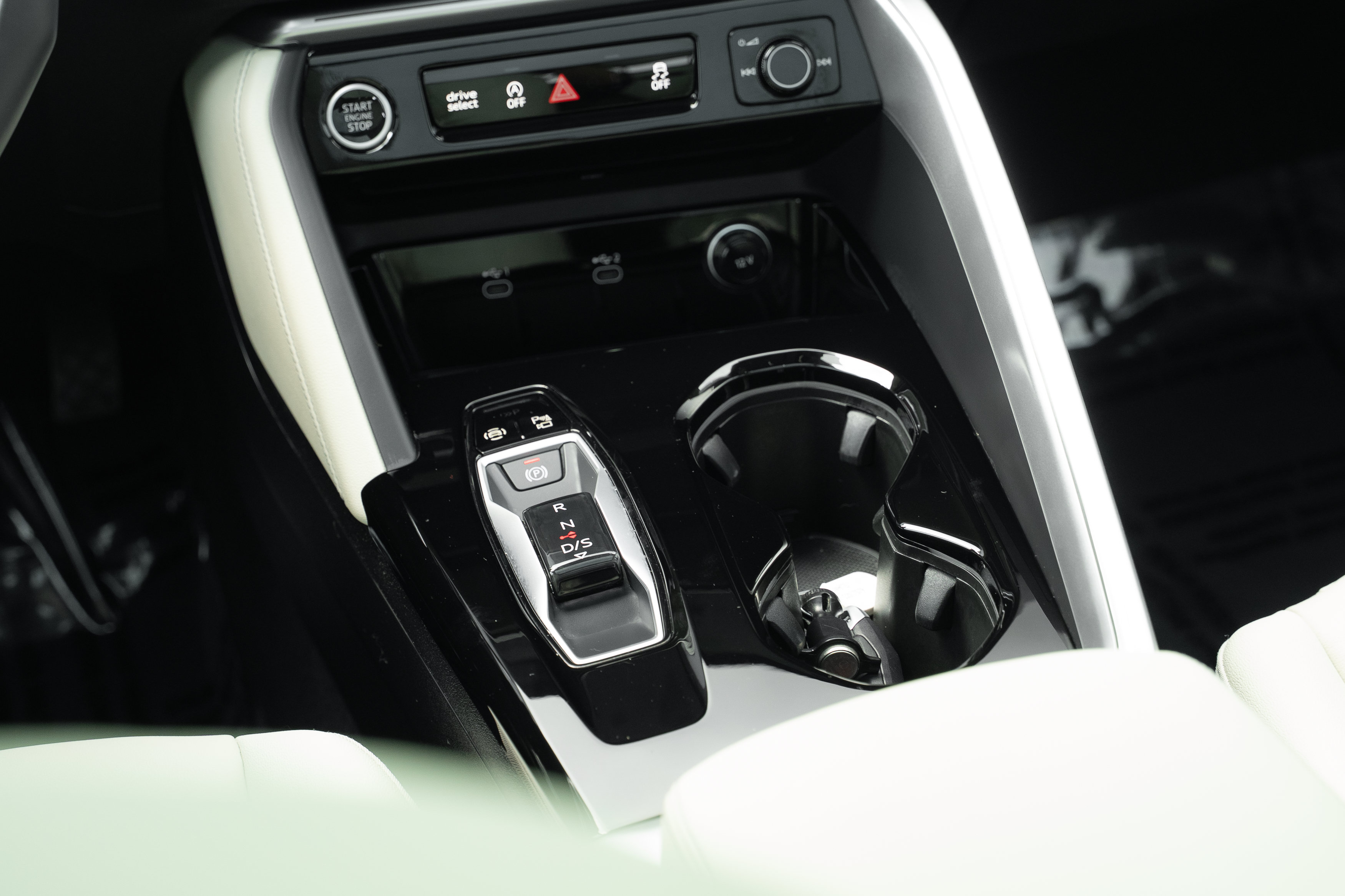 Certified 2025 Audi Q5 Premium AWD/4WD image 12