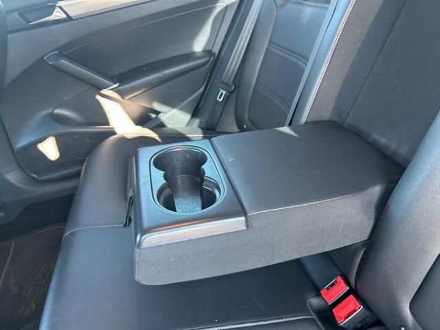 Used 2022 Volkswagen Passat 2.0T SE image 20