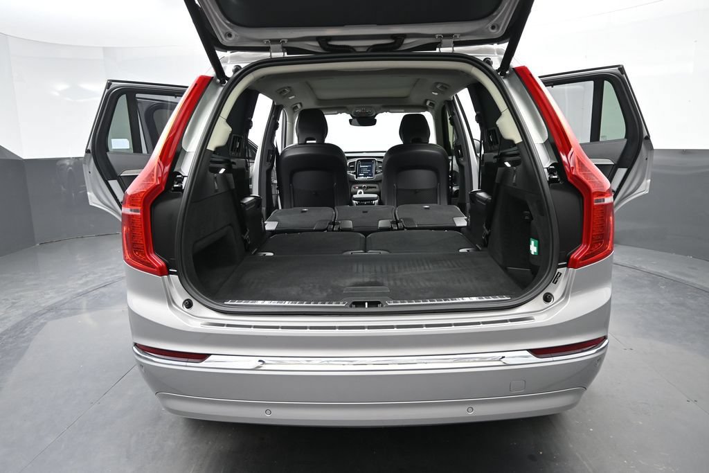 Used 2025 Volvo XC90 T8 Ultra w/ Protection Package Premier AWD/4WD image 17