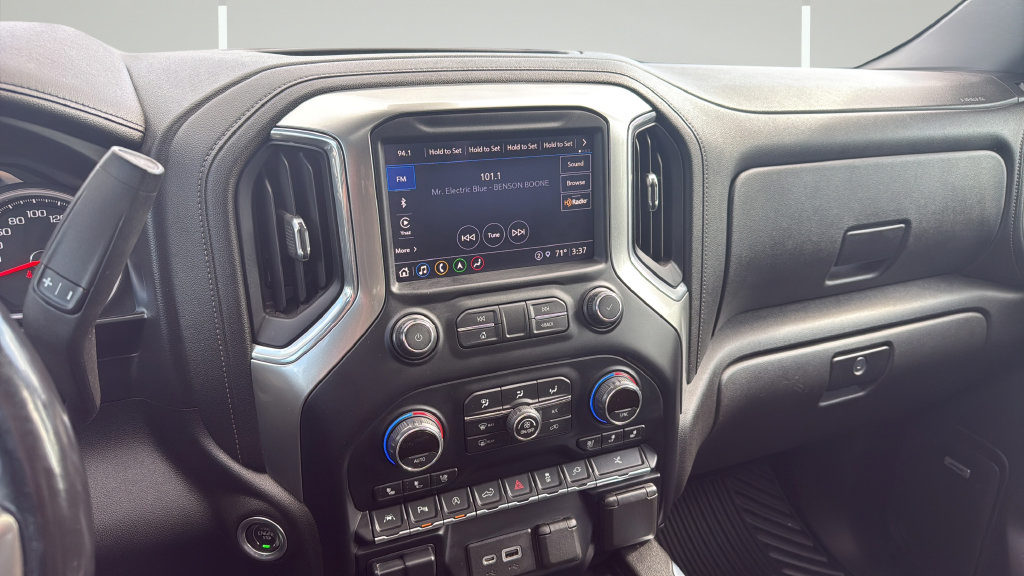 Used 2021 Chevrolet Silverado 1500 LTZ w/ LTZ Premium Package AWD/4WD image 23
