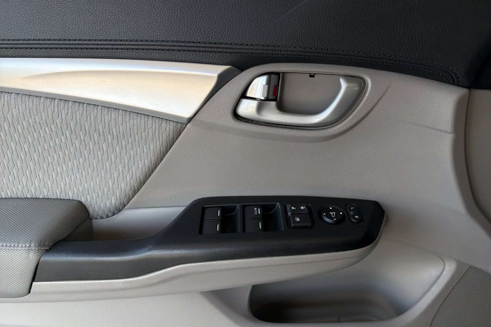 Used 2014 Honda Civic EX image 12