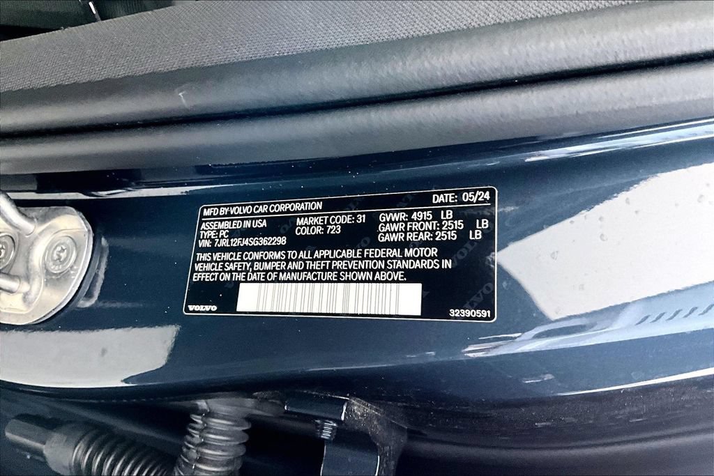 Used 2025 Volvo S60 B5 Core FWD image 42