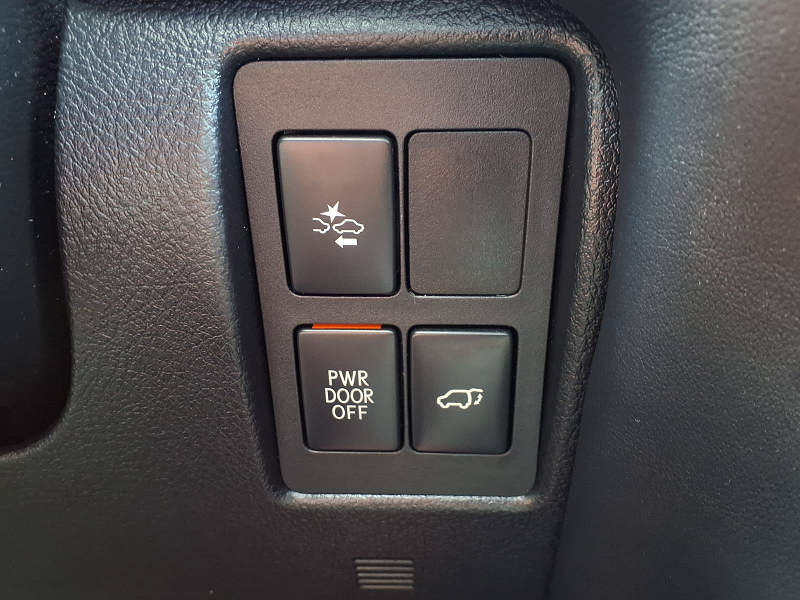 Used 2016 Lexus LX 570 4WD w/ Luxury Package image 8