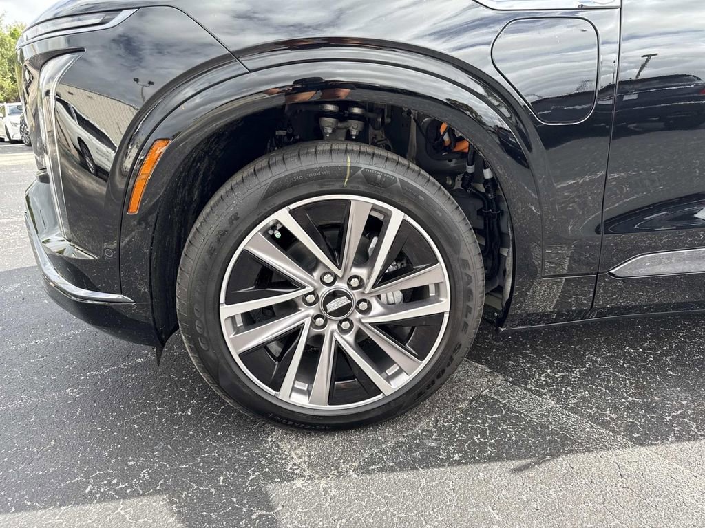 New 2026 Cadillac Vistiq Sport image 10