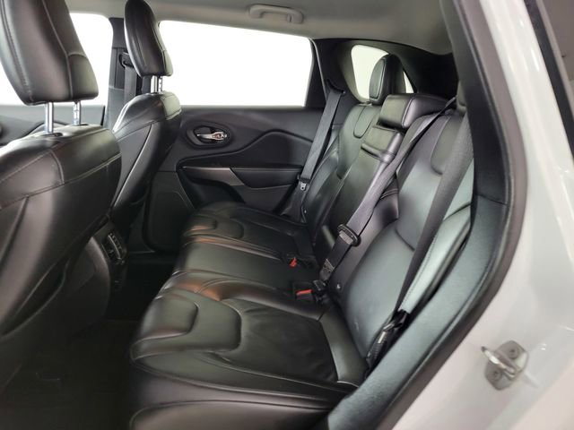 Used 2019 Jeep Cherokee Limited image 14