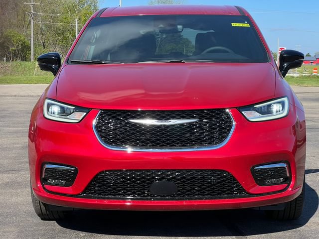 New 2026 Chrysler Pacifica Select AWD/4WD image 43