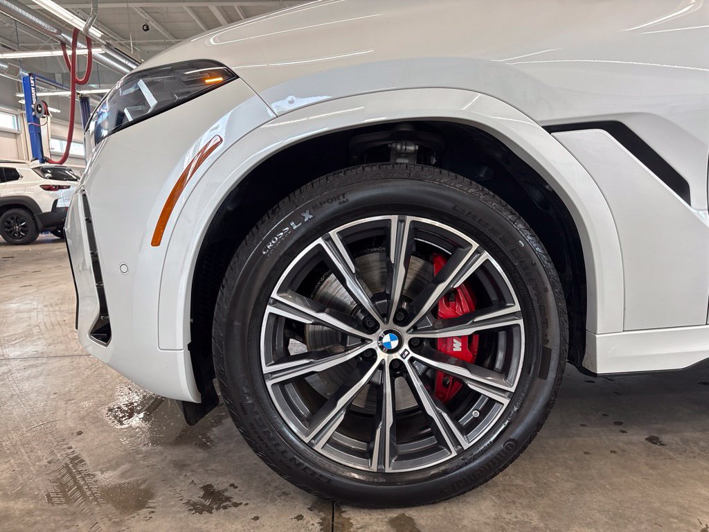 Used 2024 BMW X6 xDrive40i w/ Executive Package AWD/4WD image 28