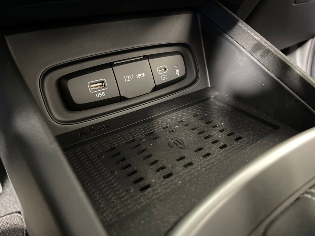 New 2026 Hyundai Venue SEL FWD image 31