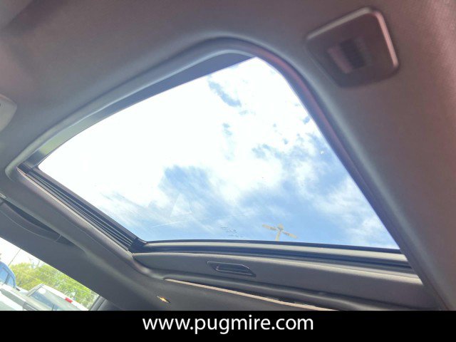 Used 2021 Dodge Challenger R/T w/ Plus Package image 28