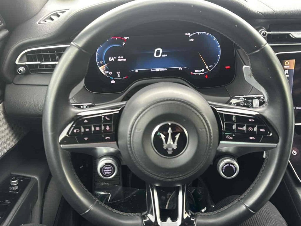Used 2023 Maserati Grecale GT AWD/4WD image 37