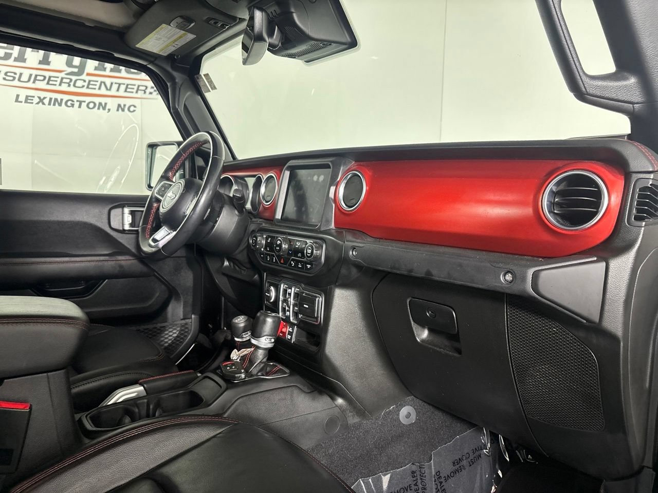 Used 2020 Jeep Gladiator Rubicon AWD/4WD image 31