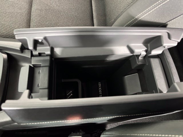 Certified 2026 Nissan Rogue SV FWD image 27