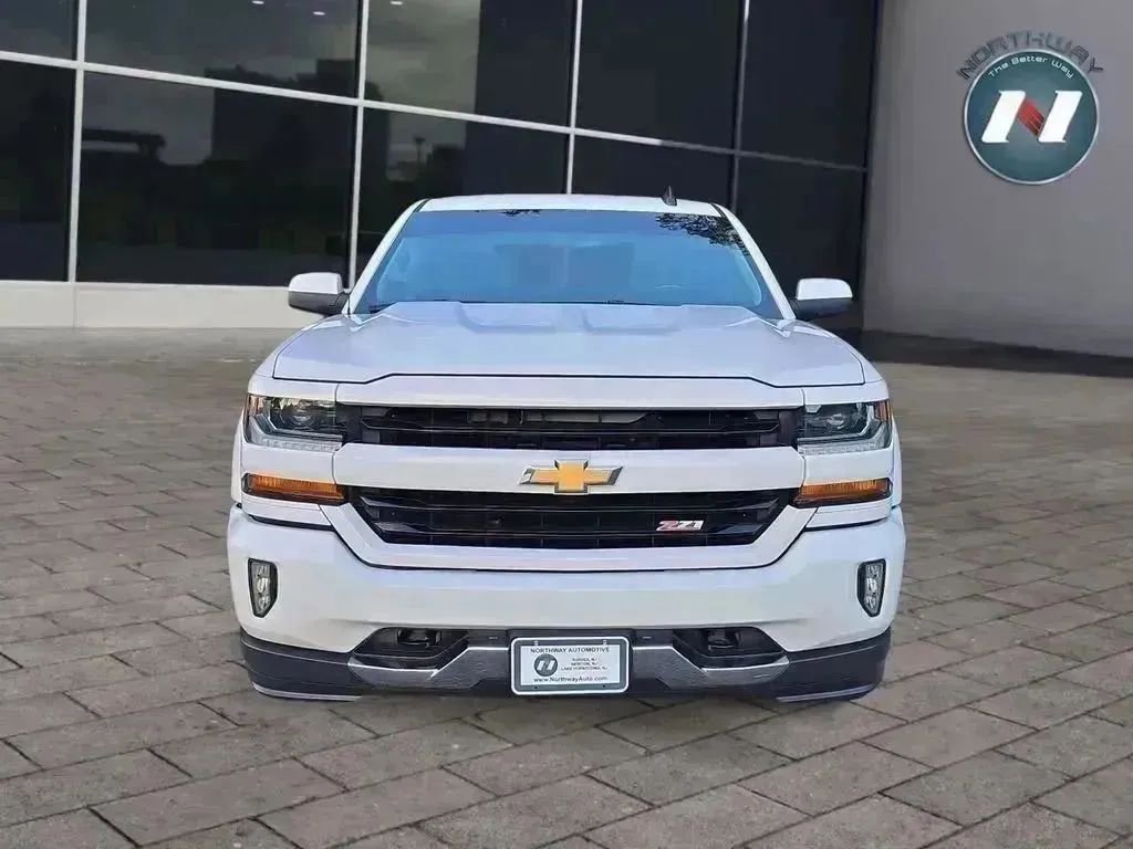 Used 2017 Chevrolet Silverado 1500 LT w/ All Star Edition image 8