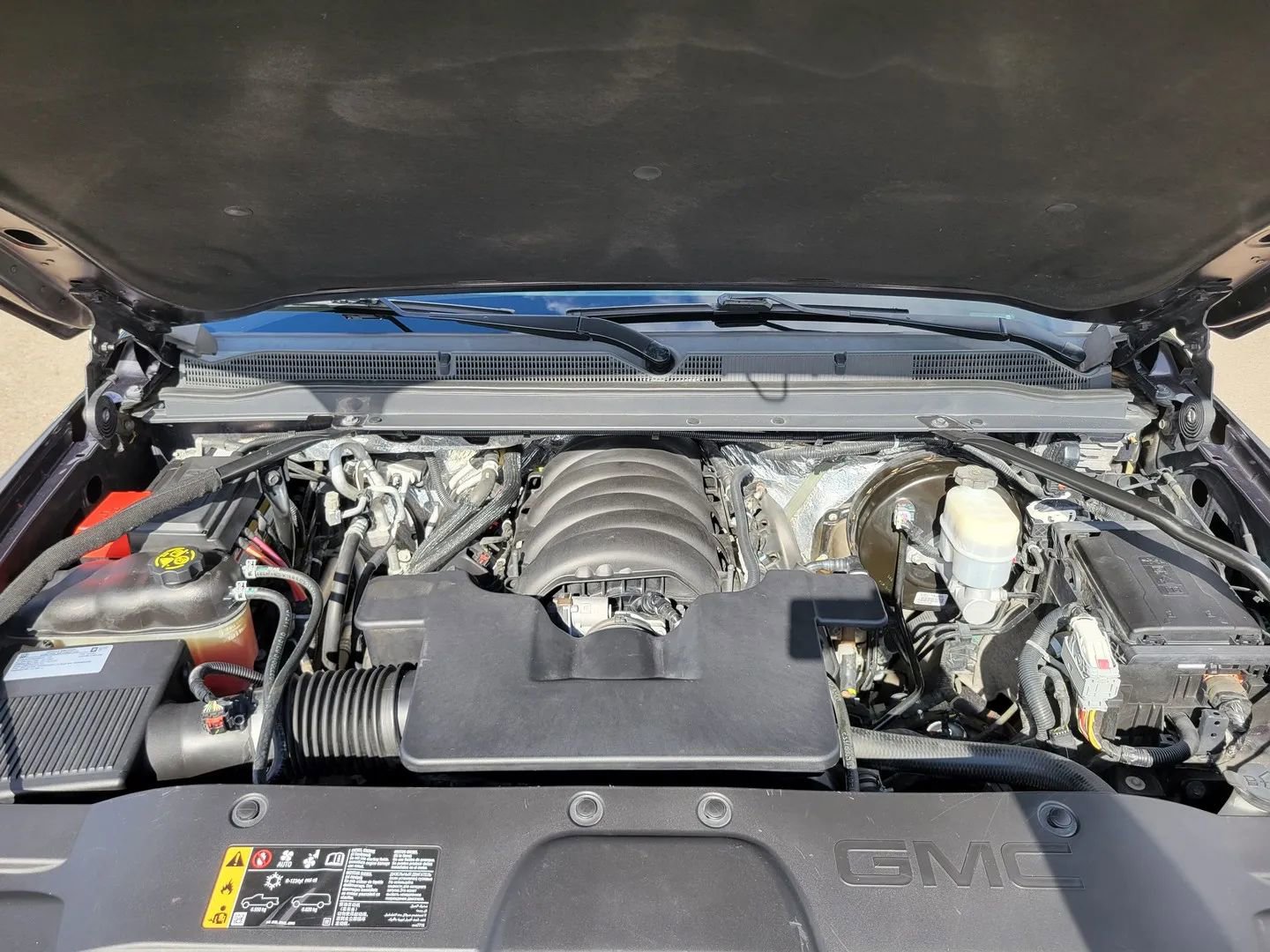 Used 2018 GMC Yukon XL Denali w/ Open Road Package image 22