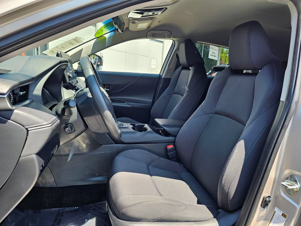 Certified 2023 Toyota Venza LE AWD/4WD image 19