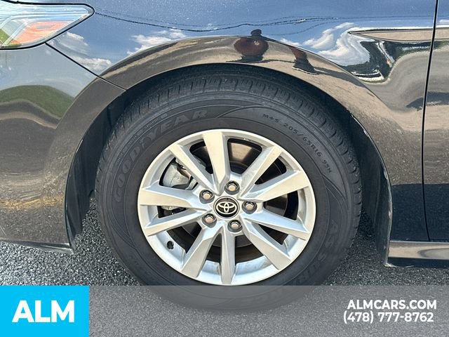 Used 2025 Toyota Camry LE FWD image 12