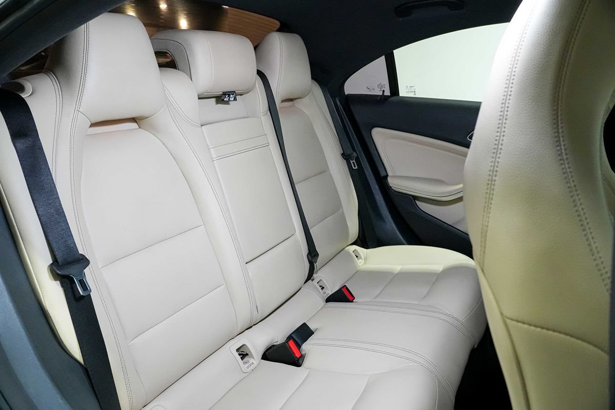 Used 2016 Mercedes-Benz CLA 250 image 17