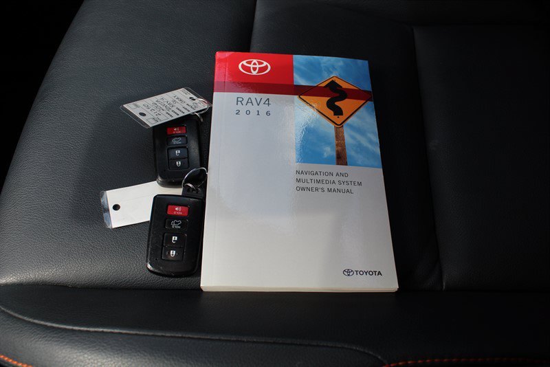 Used 2016 Toyota RAV4 SE w/ Advanced Technology Package AWD/4WD image 14