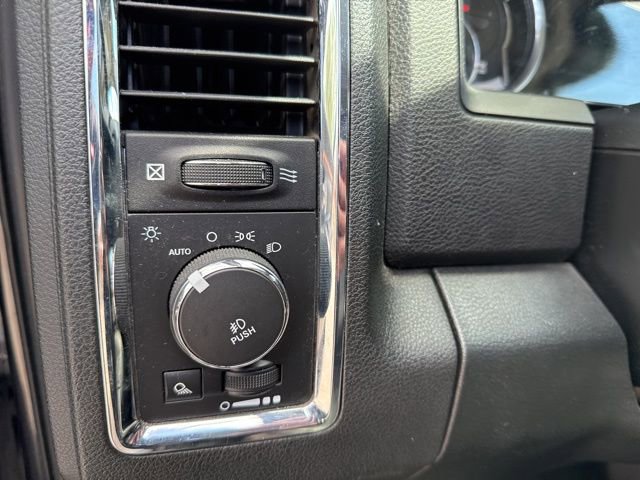 Used 2015 RAM 1500 Laramie AWD/4WD image 19