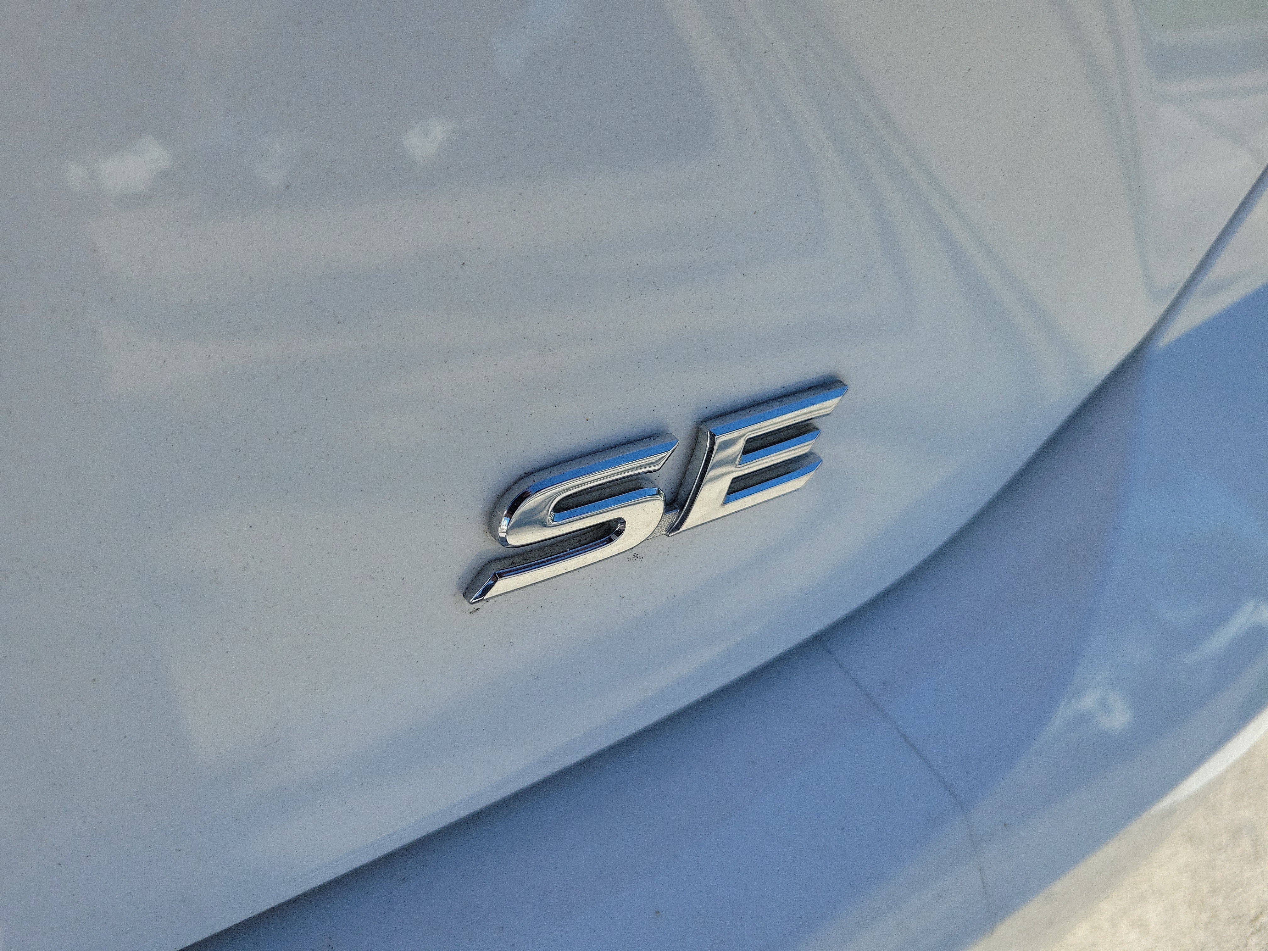 Used 2025 Toyota Camry SE w/ Multimedia Upgrade Package FWD image 9