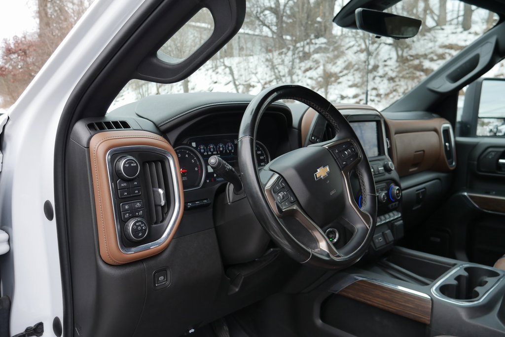 Used 2023 Chevrolet Silverado 2500 High Country w/ Technology Package image 10