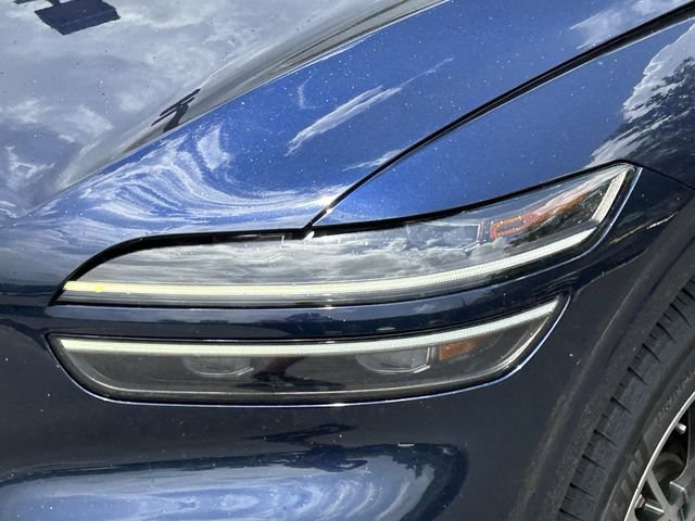 Used 2022 Genesis GV70 3.5T Sport w/ Sport Advanced Package AWD/4WD image 35