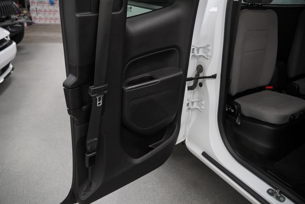 Certified 2018 Chevrolet Colorado W/T AWD/4WD image 34