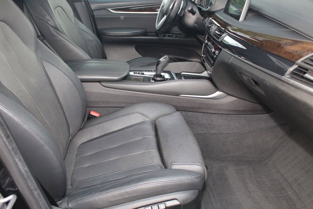 Used 2016 BMW X6 xDrive50i image 3