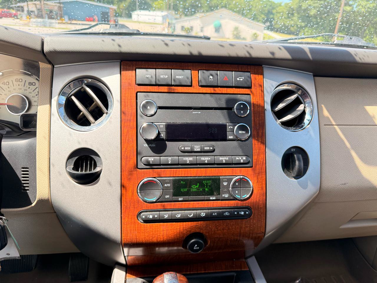 Used 2009 Ford Expedition EL Eddie Bauer RWD image 17
