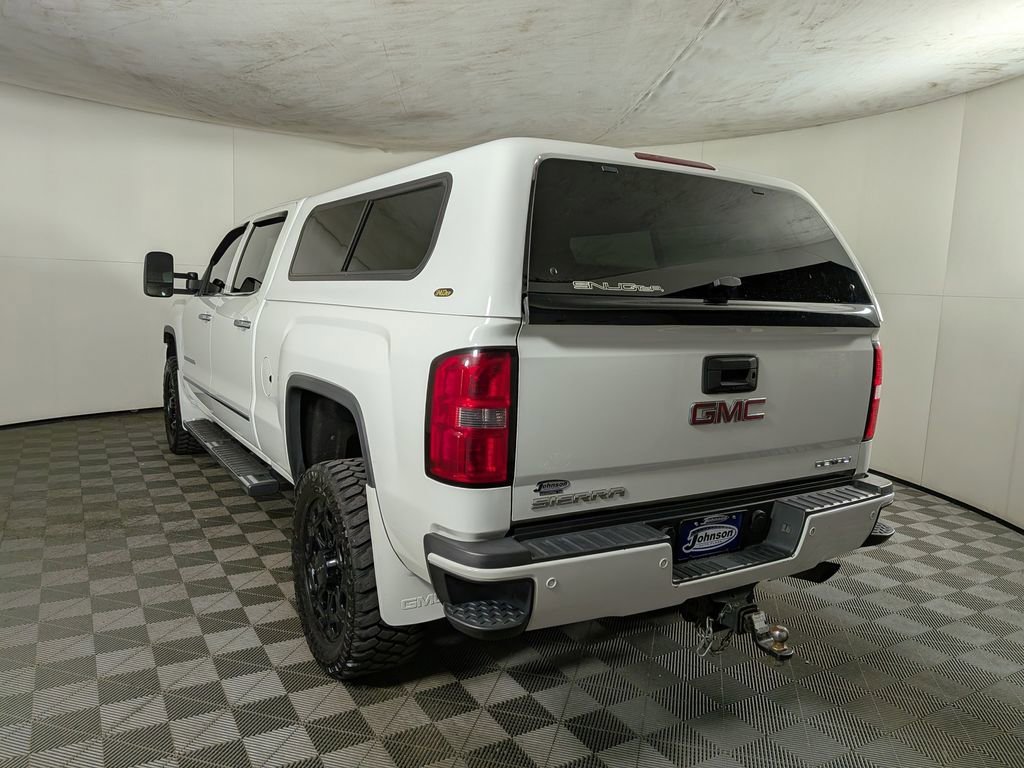 Used 2015 GMC Sierra 2500 Denali image 4