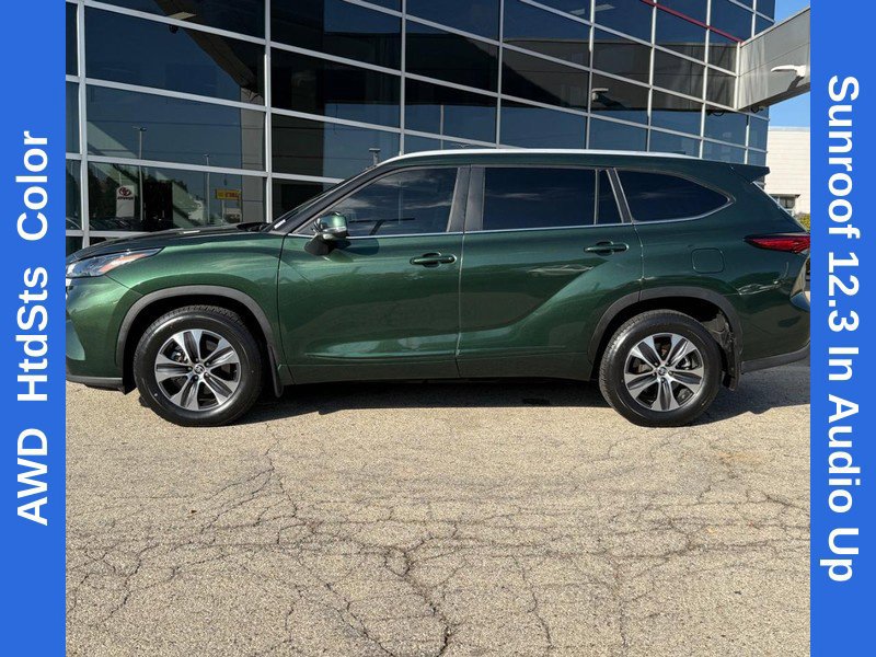 Used 2023 Toyota Highlander XLE AWD/4WD image 6