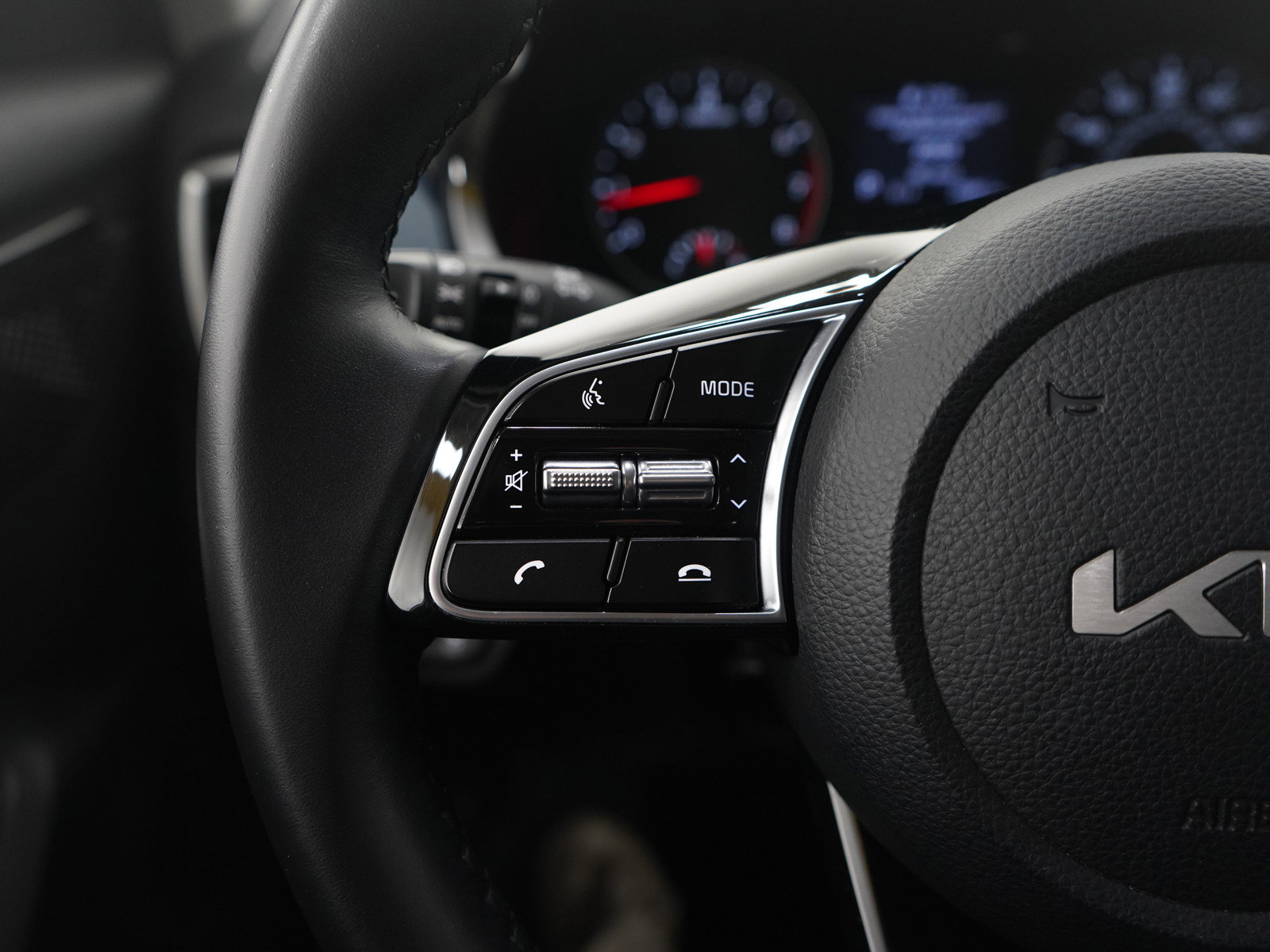 Used 2023 Kia Seltos Nightfall Edition image 22