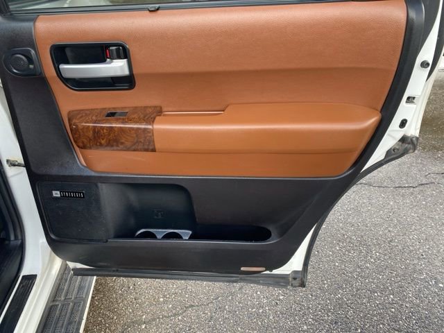 Used 2010 Toyota Sequoia Platinum image 24