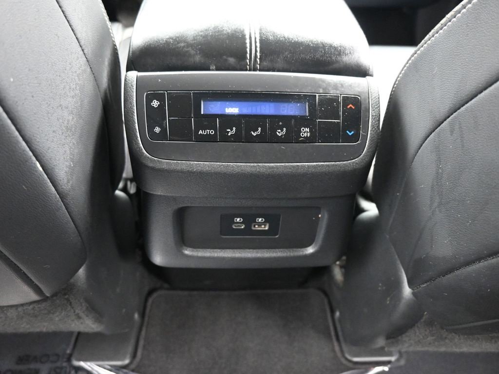 Used 2022 Nissan Pathfinder SL image 13