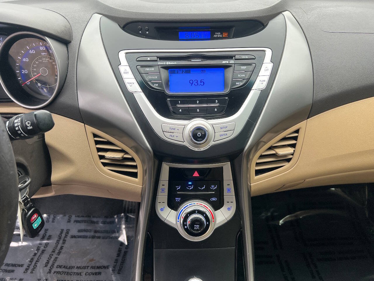 Used 2012 Hyundai Elantra Limited FWD image 35