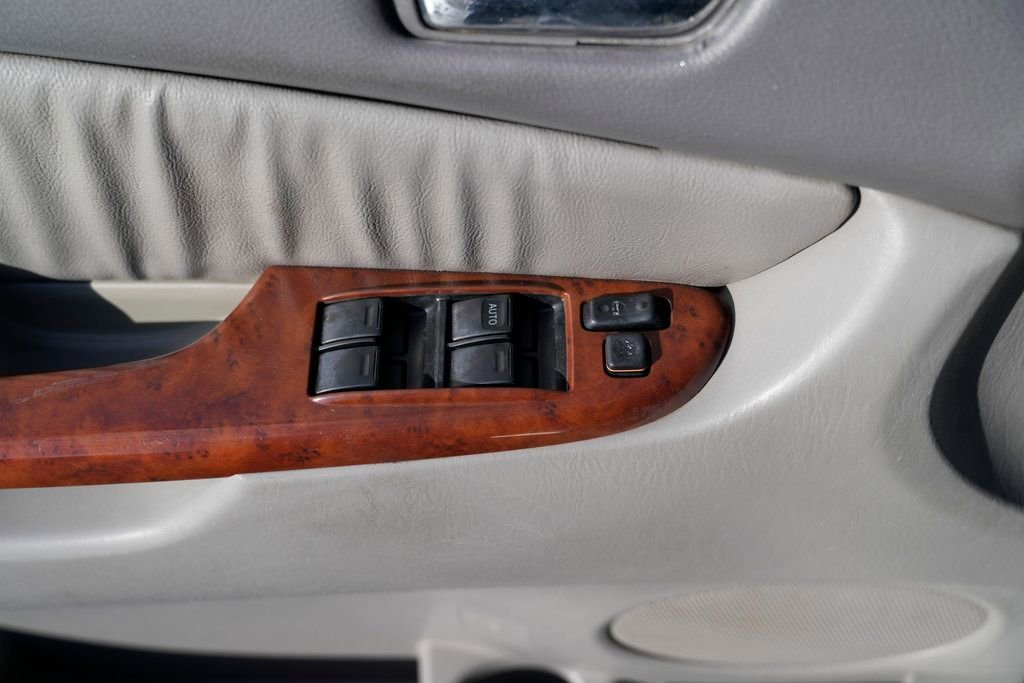 Used 2005 Toyota Sienna XLE image 20